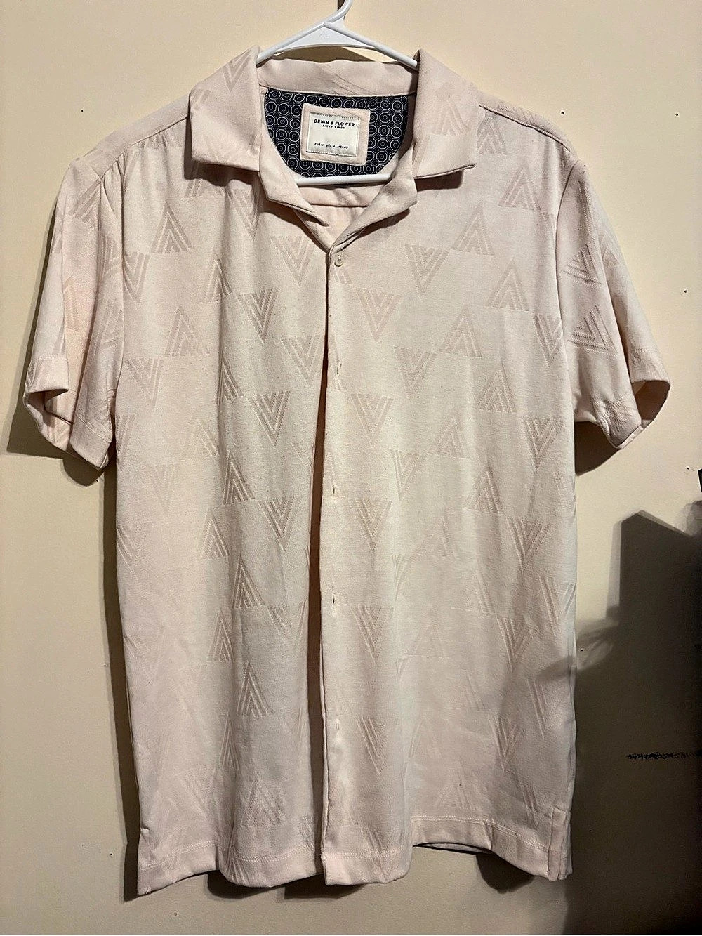 Denim & Flower Men's Geometric Shirt in cream Size Medium Like New